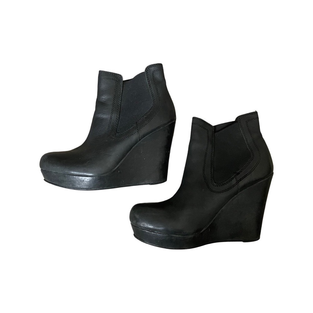 Seychelles Wedge Ankle Booties Distressed Leather, Size: 8.5, Black